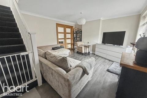 3 bedroom semi-detached house for sale, Rayfield Close, Dunmow