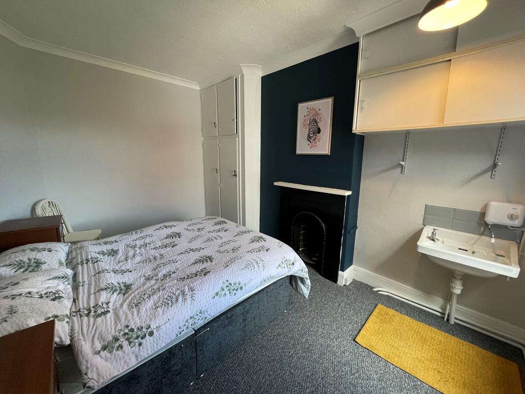 Room5