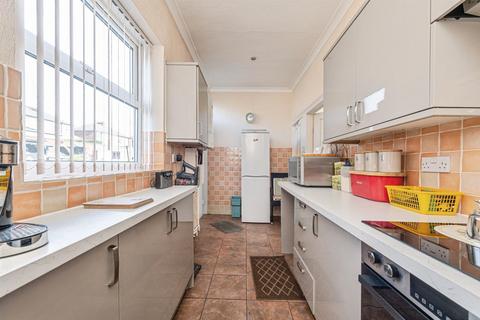 undefined, Leeds Road, Dewsbury