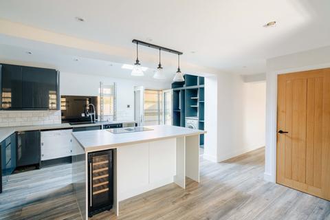 3 bedroom end of terrace house for sale, Bristol BS7