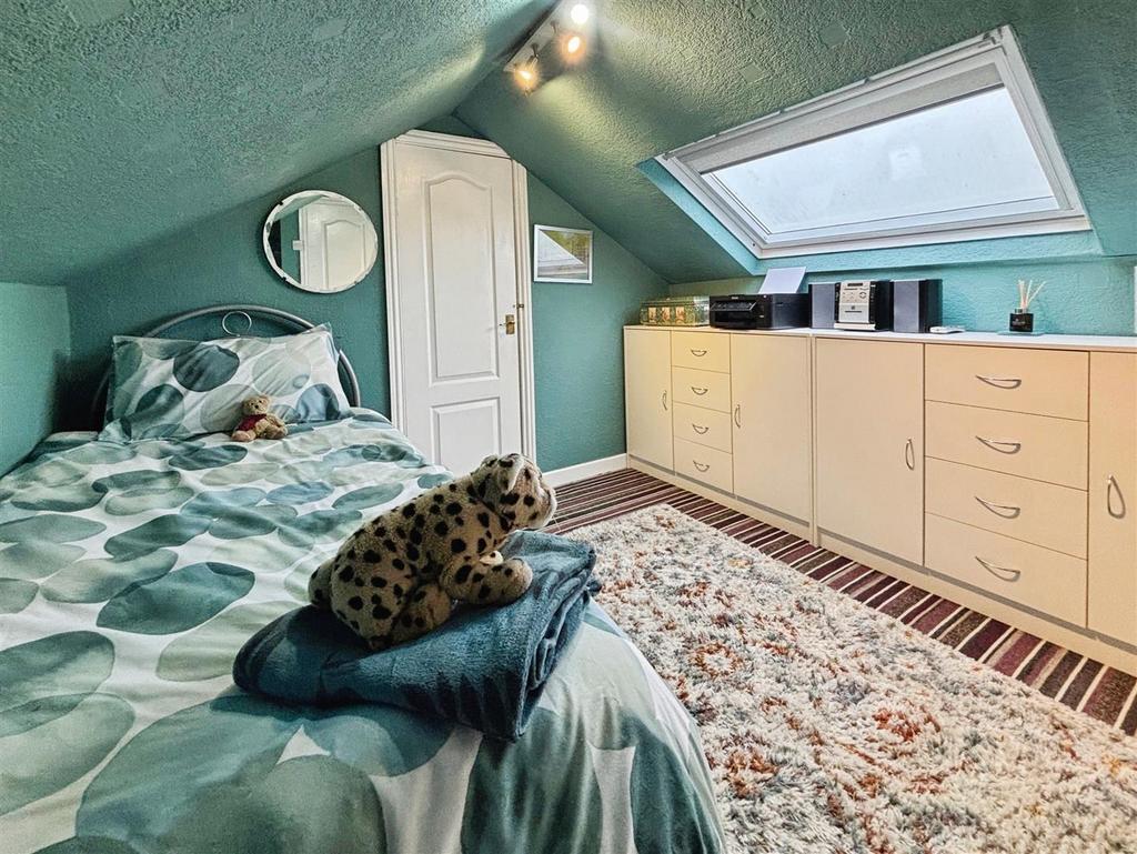 Loft Room/Occasional Bedroom
