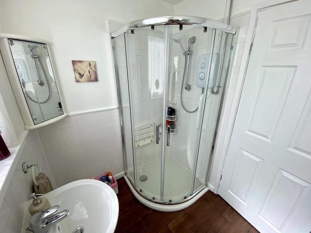Modern bathroom