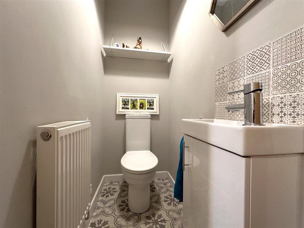 Ground Floor W.C 030