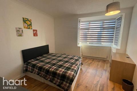 4 bedroom end of terrace house to rent, Bury Street, London