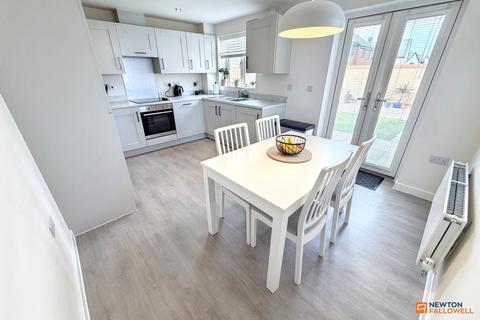 3 bedroom detached house for sale, Manor Drive, Gunthorpe, Peterborough, PE4