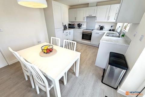 3 bedroom detached house for sale, Manor Drive, Gunthorpe, Peterborough, PE4
