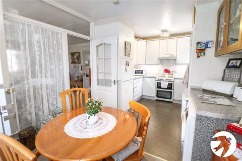 3 bedroom flat for sale, Upper Park Road, Belvedere, DA17