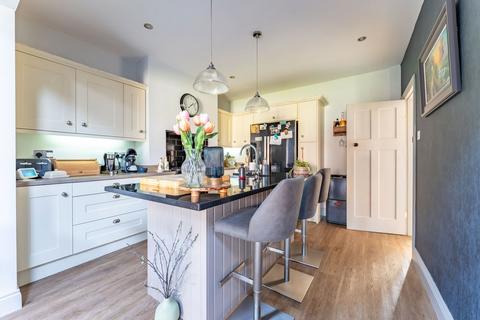 4 bedroom semi-detached house for sale, Melrosegate, York YO31