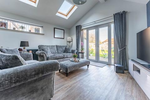 4 bedroom semi-detached house for sale, Melrosegate, York YO31