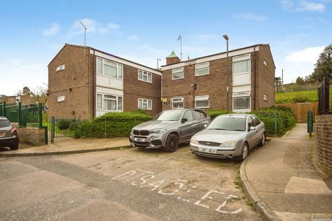 1 bedroom ground floor flat for sale, Russell Court, Chatham, ME4