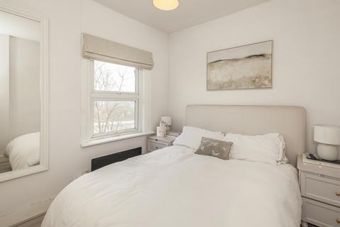 1 bedroom flat to rent, Central Hill London SE19