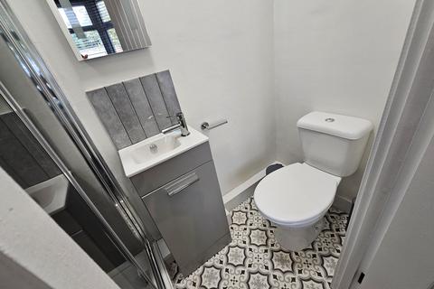 Flat to rent, Douglas Road, Maidstone, ME16
