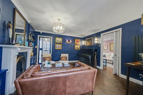 undefined, Nell Gwynn Close, Shenley