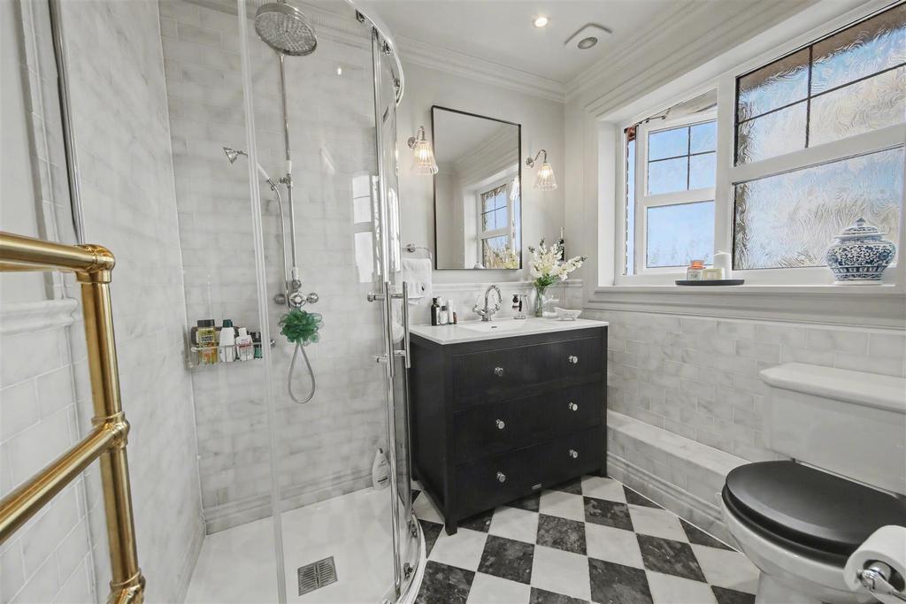 Shower Room.jpg
