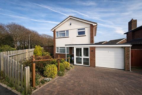 3 bedroom detached house for sale, Links Drive, Bexhill on Sea TN40