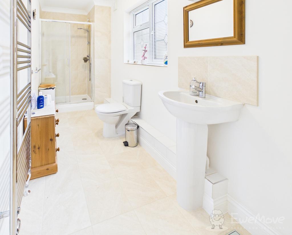 Ensuite to GF Bedroom