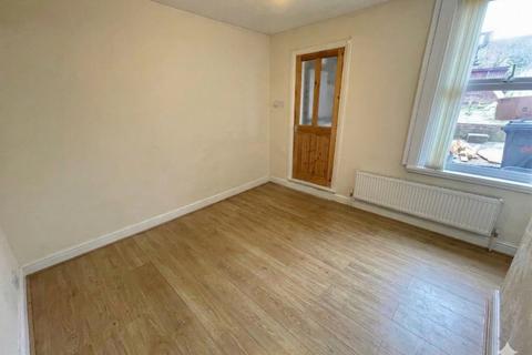undefined, Warwick Road West, Luton, Bedfordshire, LU4 8BJ
