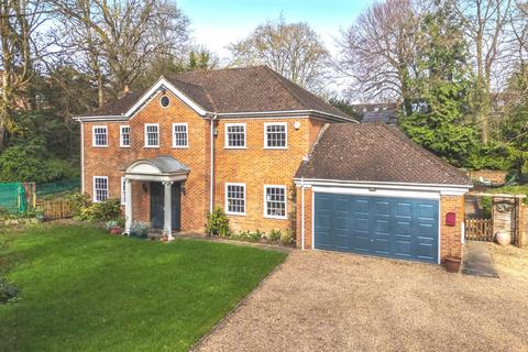 undefined, Upper Warren Avenue, Caversham Heights