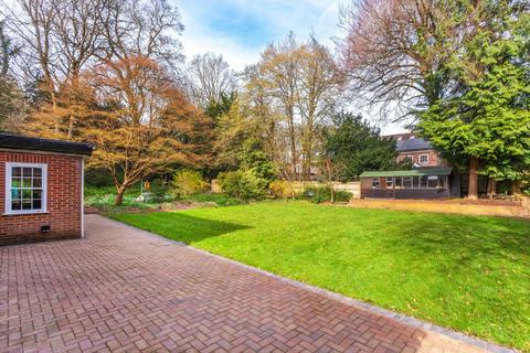 undefined, Upper Warren Avenue, Caversham Heights