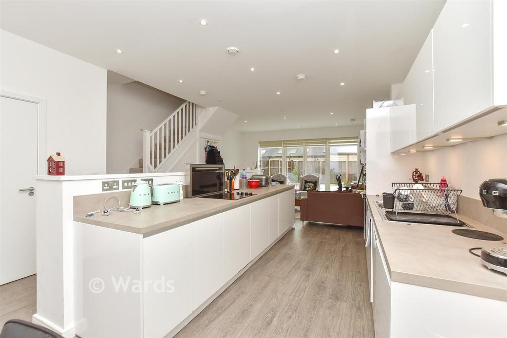 Kitchen/Living Area