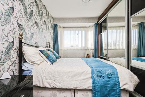3 bedroom semi-detached house for sale, New Birmingham Road, Tividale, Oldbury