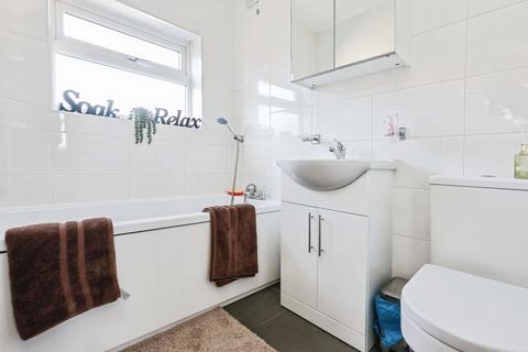 3 bedroom semi-detached house for sale, New Birmingham Road, Tividale, Oldbury