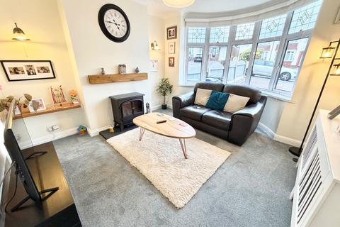 3 bedroom semi-detached house for sale, Trafalgar Road, Oldbury B69
