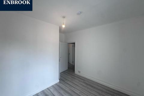 1 bedroom house of multiple occupation to rent, London Road, Westcliff-on-Sea SS0