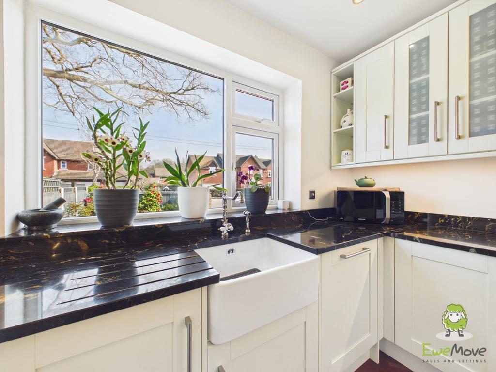 Kitchen sink Emilydimelow Ewemove Whitchurchand Nantw