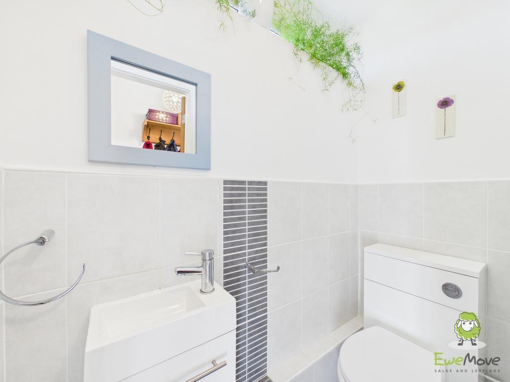 WC Emily Dimelow Ewemove Whitchurchand Nantwich