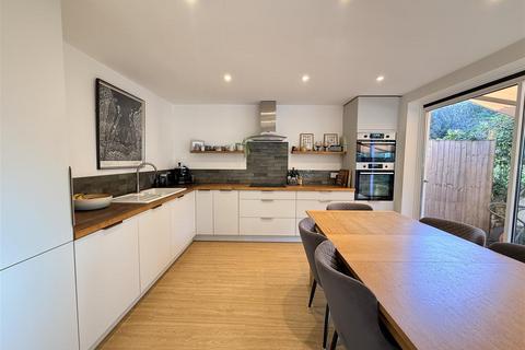 3 bedroom semi-detached house for sale, Red Hill, Stourbridge