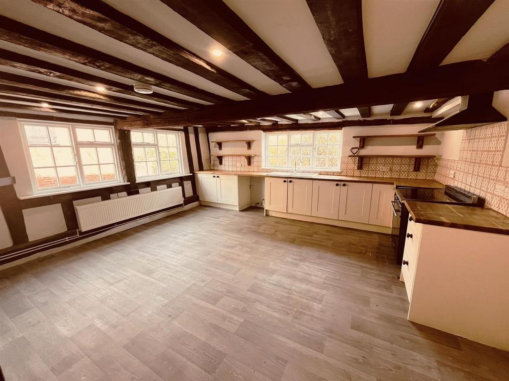 Kitchen.JPEG