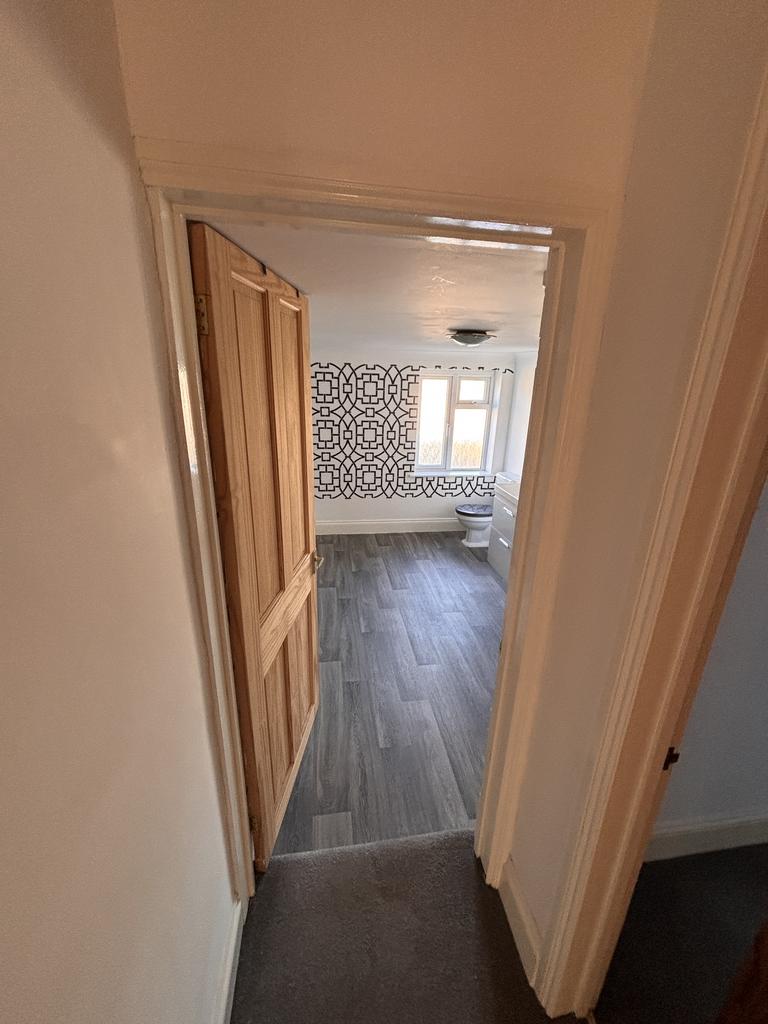 Bathroom Upstairs