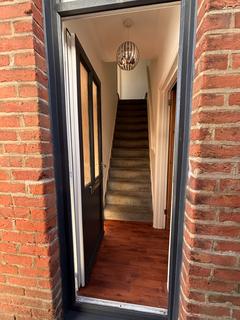 3 bedroom semi-detached house to rent, Weston Grove Road, Southampton SO19