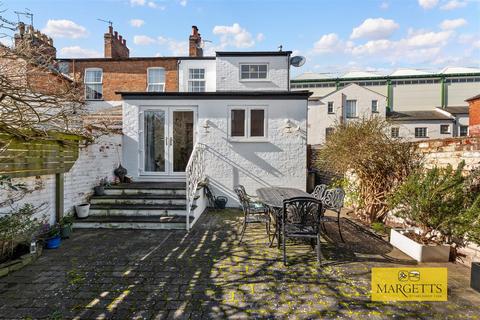 undefined, Hampton Street, Warwick