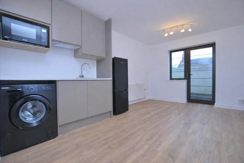 1 bedroom apartment to rent, Epsom Road, Guildford GU1