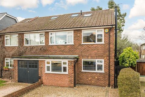 4 bedroom house for sale, Shacklegate Lane, Teddington TW11