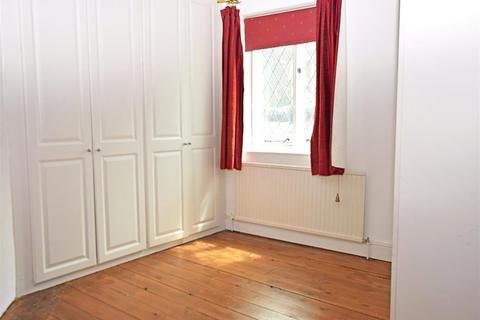 4 bedroom terraced house for sale, Thames Street, Hampton