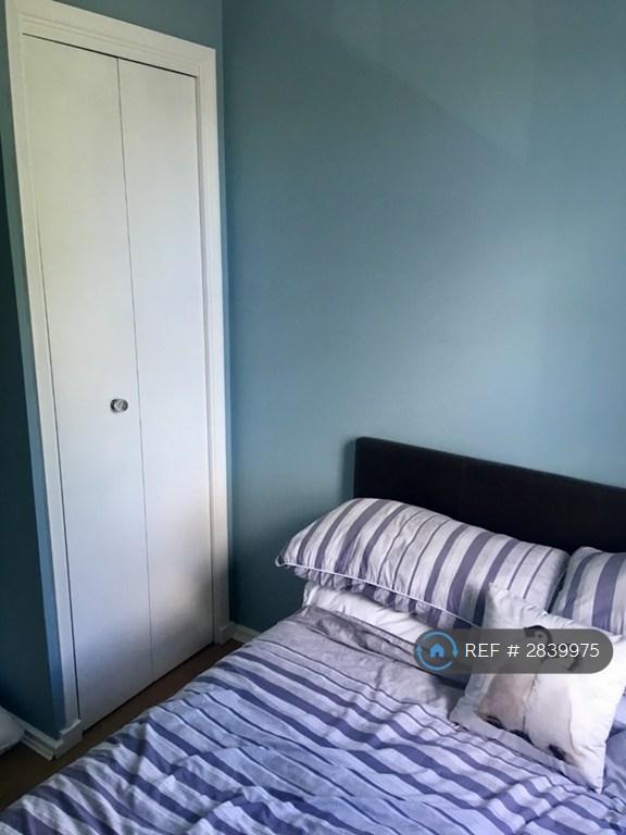 Guest Bedroom Cupboard