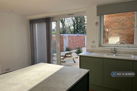 undefined, Milton Road, Cambridge, CB4