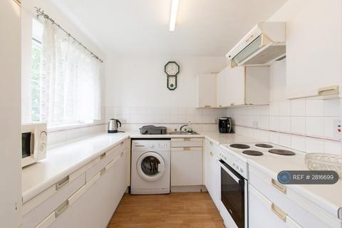 undefined, Elmore Close, Wembley, HA0