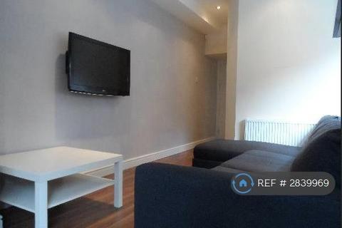 6 bedroom terraced house to rent, Deramore St, Manchester, M14