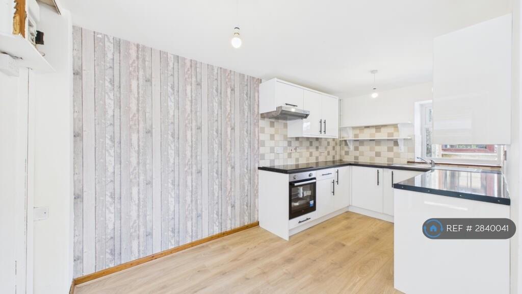 Newly Fitted Kitchen