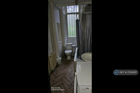 undefined, Athole Gardens, Glasgow, G12
