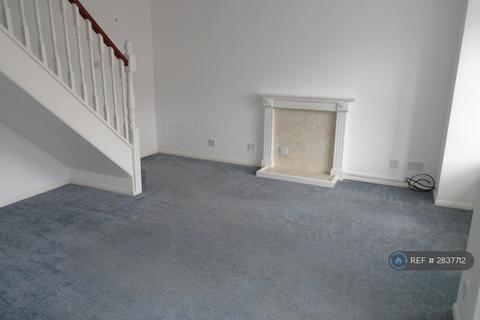 2 bedroom terraced house to rent, Quebec Close, Eastbourne, BN23