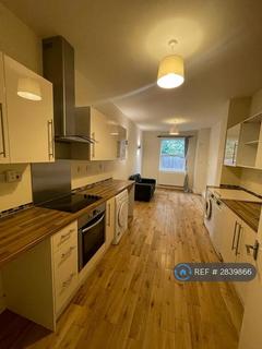 3 bedroom flat to rent, Manor Mount, London, SE23