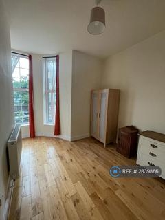 3 bedroom flat to rent, Manor Mount, London, SE23