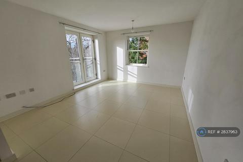 2 bedroom flat to rent, Oakbraes, Godalming, GU7