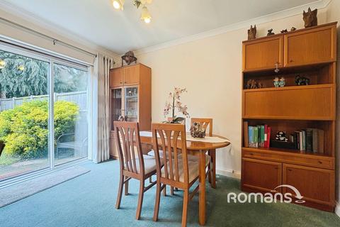 undefined, Harpton Close, Yateley, Hampshire