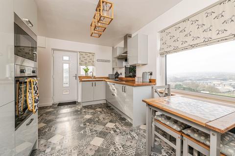 3 bedroom semi-detached house for sale, High Street, Hanging Heaton, Batley